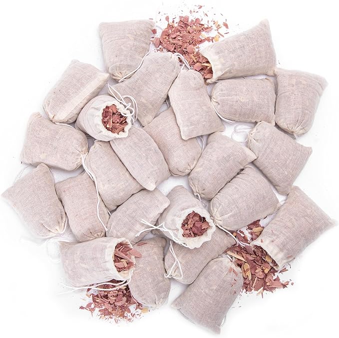 Pack of 24 Cedar Sachets Bag, Red Cedar Chips Sachets for Clothes Storage, Home Fragrance Sachet for Drawers and Closets